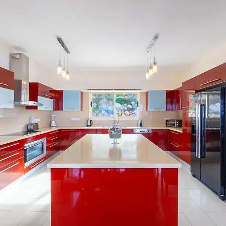 Aquavitus Villa Pachyammos