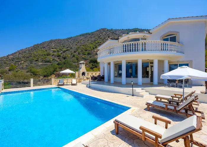 Vila Aquavitus Pachyammos